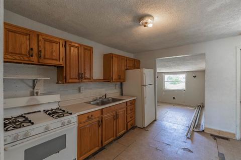 260 E Maple St, Wabash, IN 46992 photo 7
