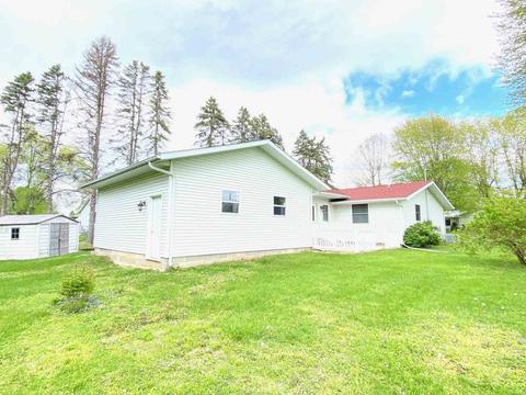229 N Maple St, Lagrange, IN 46761 photo 2