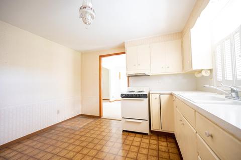 52084 Fir Rd, Granger, IN 46530 photo 19
