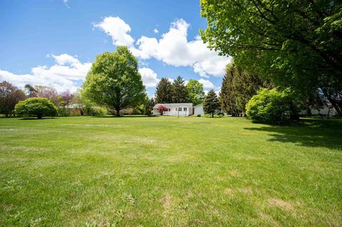 52084 Fir Rd, Granger, IN 46530 photo 5