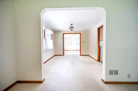 52084 Fir Rd, Granger, IN 46530 photo 10