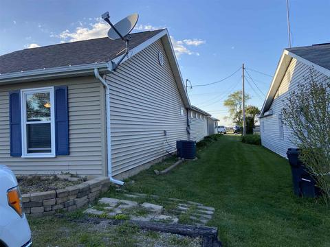 304 E Walnut St, Chalmers, IN 47929 photo 19