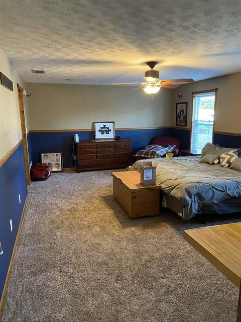 304 E Walnut St, Chalmers, IN 47929 photo 13