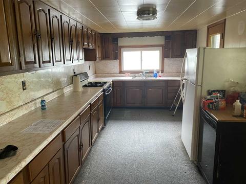 310 S Ohio St, Hazleton, IN 47640 photo 8