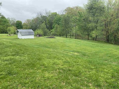 310 S Ohio St, Hazleton, IN 47640 photo 3