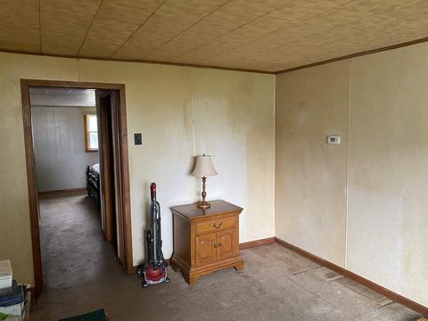 310 S Ohio St, Hazleton, IN 47640 photo 12