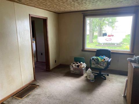 310 S Ohio St, Hazleton, IN 47640 photo 11