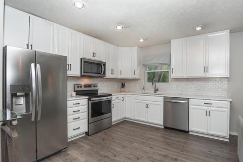 1029 Emery Ct, Bloomington, IN 47401 photo 8