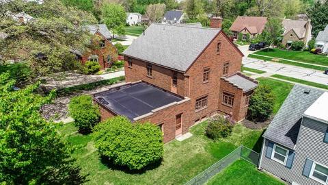 627 N Ash St, Celina, OH 45822 photo 2