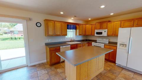 263 Gatsby Ct, Jasper, IN 47546 photo 6