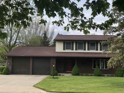 400 Eugene Dr, Middlebury, IN 46540 photo 1