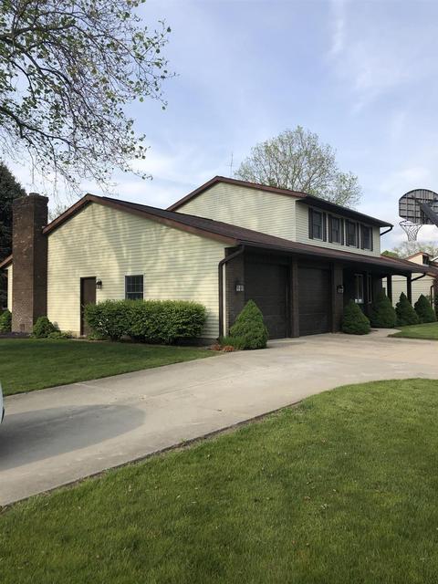 400 Eugene Dr, Middlebury, IN 46540 photo 34