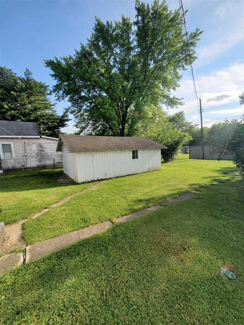 924 Thomas St, Bicknell, IN 47512 photo 9