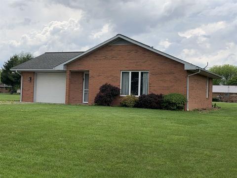 2675 N Darry St, Jasper, IN 47546 photo 1
