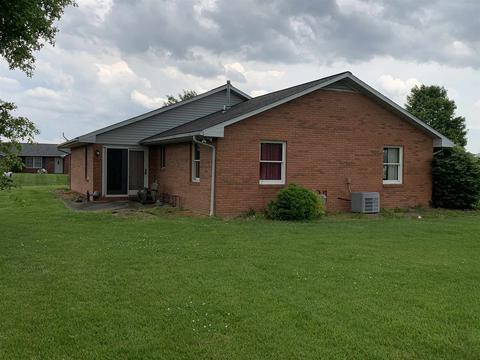 2675 N Darry St, Jasper, IN 47546 photo 10