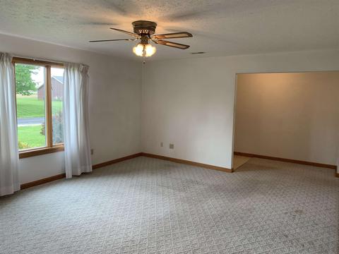 2675 N Darry St, Jasper, IN 47546 photo 2