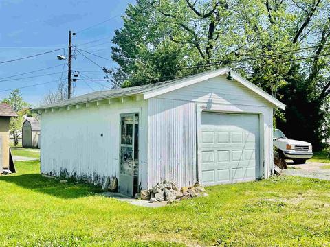 212 S 9th St, Mitchell, IN 47446 photo 6
