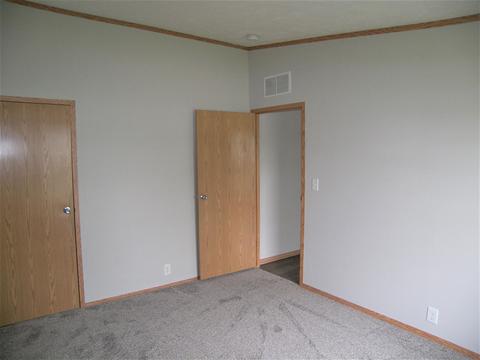 100 W Noah St, Claypool, IN 46510 photo 30
