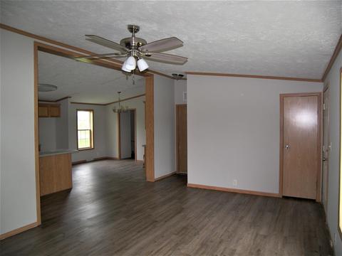 100 W Noah St, Claypool, IN 46510 photo 11