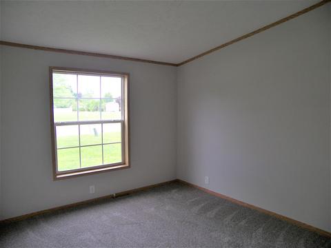 100 W Noah St, Claypool, IN 46510 photo 28