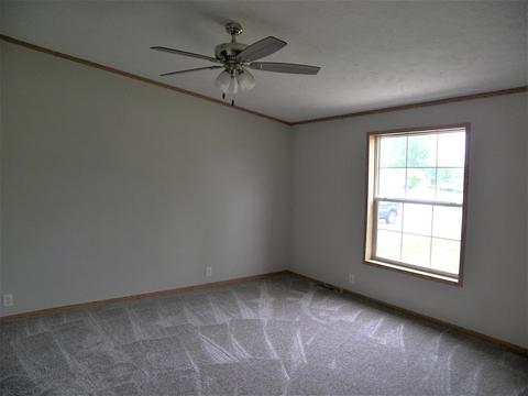 100 W Noah St, Claypool, IN 46510 photo 20