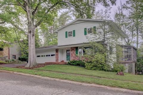 2111 E Meadow Bluff Ct, Bloomington, IN 47401 photo 3