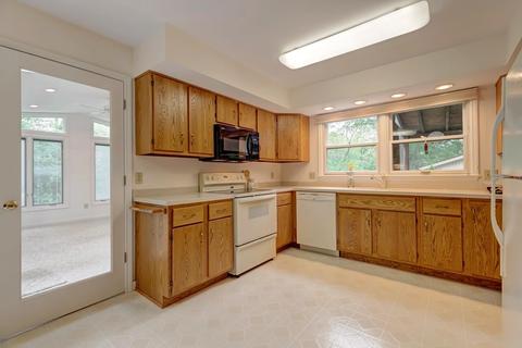 2111 E Meadow Bluff Ct, Bloomington, IN 47401 photo 20