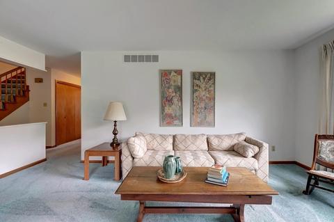 2111 E Meadow Bluff Ct, Bloomington, IN 47401 photo 12