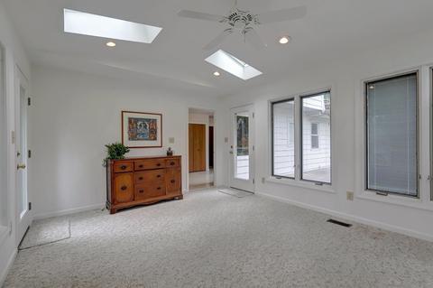 2111 E Meadow Bluff Ct, Bloomington, IN 47401 photo 30