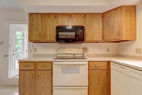 2111 E Meadow Bluff Ct, Bloomington, IN 47401 photo 23