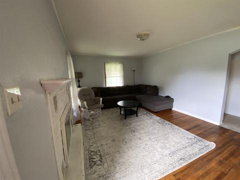 551 S 9th St, Mitchell, IN 47446 photo 2