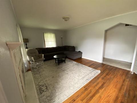 551 S 9th St, Mitchell, IN 47446 photo 3