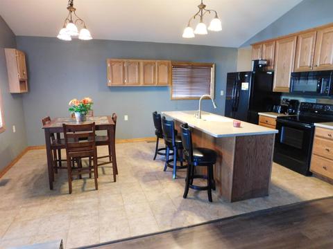 8967 E Hatchery Rd, Syracuse, IN 46567 photo 8