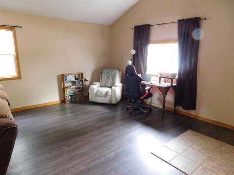 8967 E Hatchery Rd, Syracuse, IN 46567 photo 9