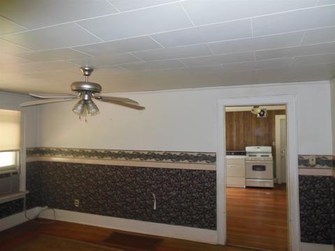209 E Green St, Butler, IN 46721 photo 5