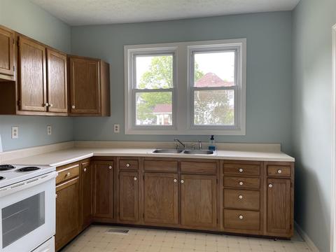 2204 I St, Bedford, IN 47421 photo 4