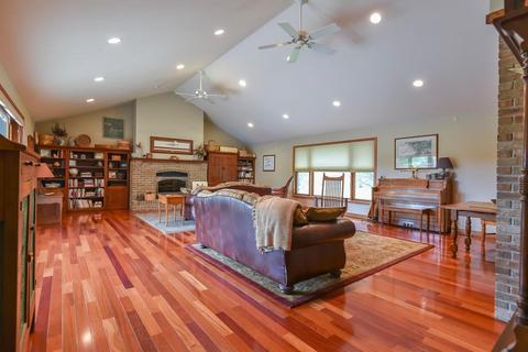 5792 S Ornamental Dr, Bloomington, IN 47401 photo 6