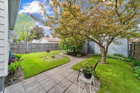 621 Eckman St, South Bend, IN 46614 photo 8