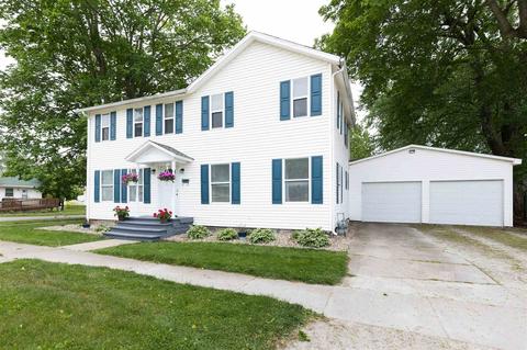 208 E North St, Bourbon, IN 46504 photo 1