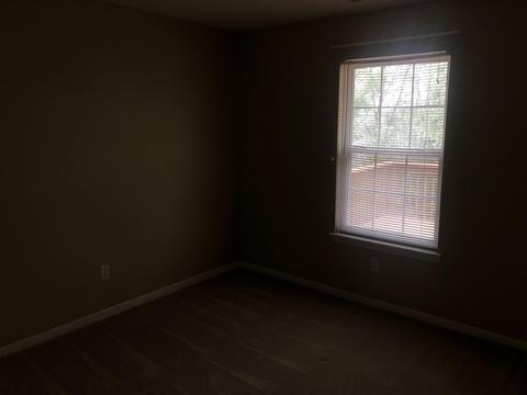 558 S Cobblestone Ct, Bloomington, IN 47403 photo 16
