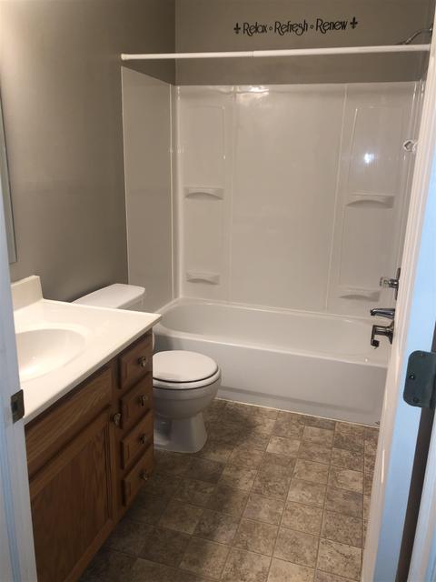 558 S Cobblestone Ct, Bloomington, IN 47403 photo 15