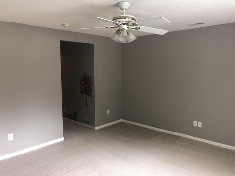 558 S Cobblestone Ct, Bloomington, IN 47403 photo 13