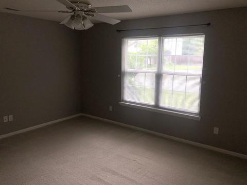 558 S Cobblestone Ct, Bloomington, IN 47403 photo 12