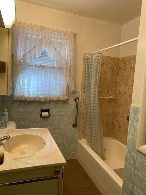 823 E 48th St, Marion, IN 46953 photo 15