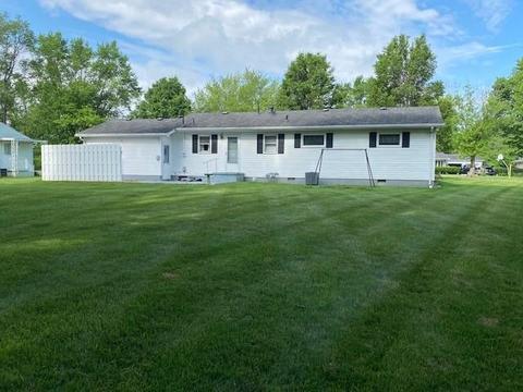 823 E 48th St, Marion, IN 46953 photo 3