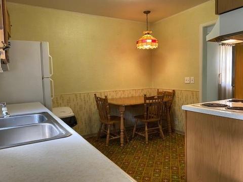 823 E 48th St, Marion, IN 46953 photo 12