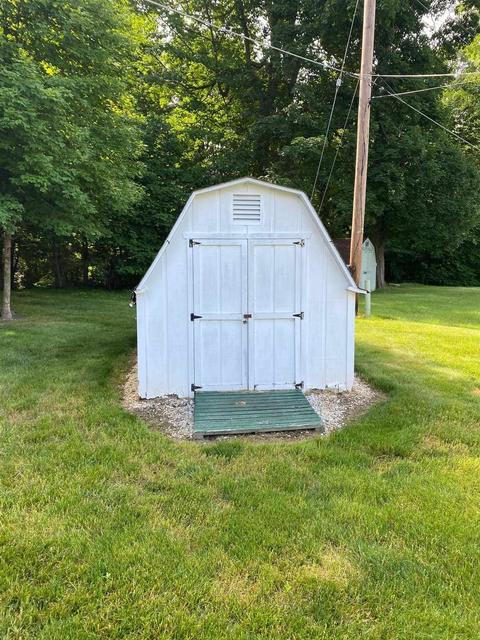 823 E 48th St, Marion, IN 46953 photo 25