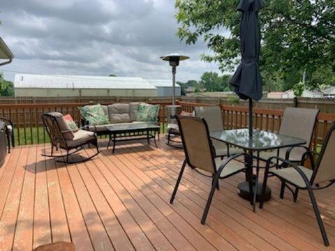 121 E Park Rd, Washington, IN 47501 photo 2