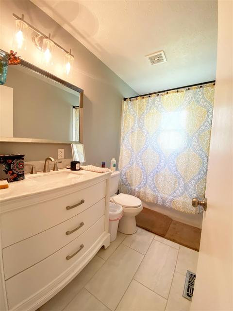 225 Mitchell St, Bedford, IN 47421 photo 9
