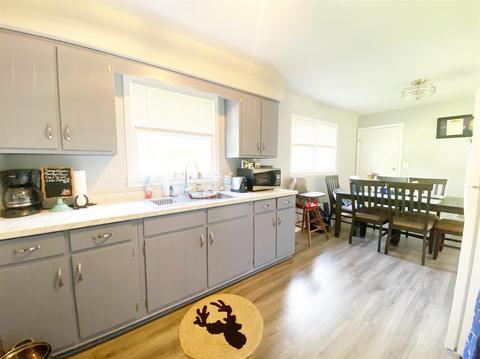 225 Mitchell St, Bedford, IN 47421 photo 3